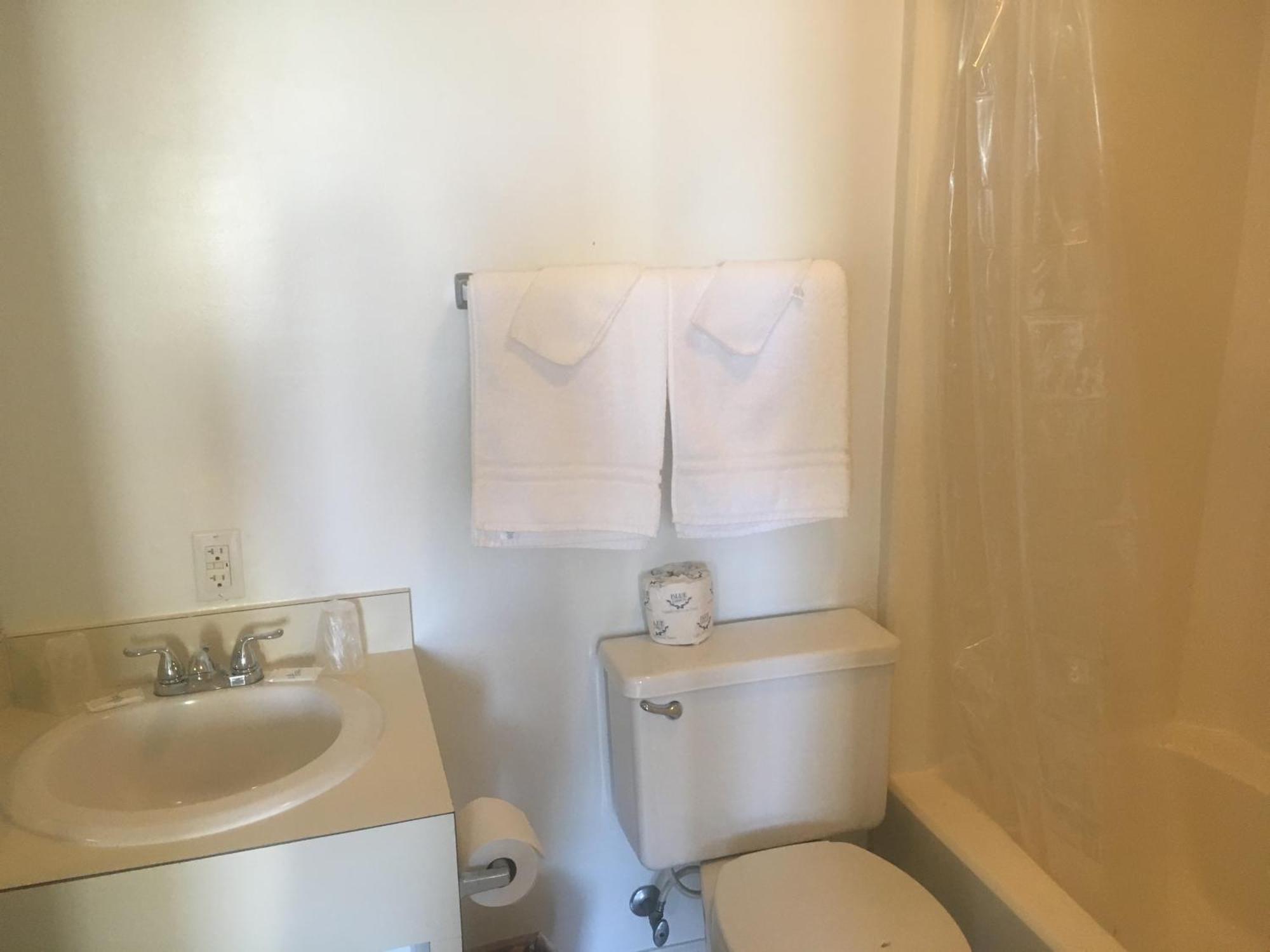 Ocean Cove Motel Вирджиния-Бич Экстерьер фото